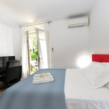 פיאטרה סנטה Relais Villa Isabel מראה חיצוני תמונה