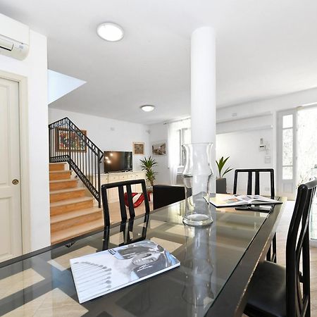 פיאטרה סנטה Relais Villa Isabel מראה חיצוני תמונה