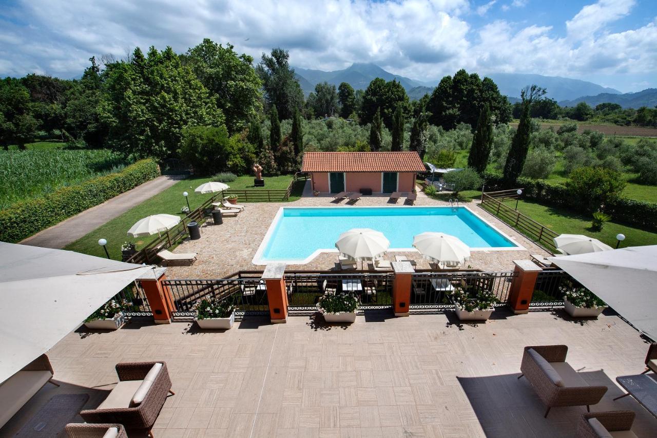 פיאטרה סנטה Relais Villa Isabel מראה חיצוני תמונה