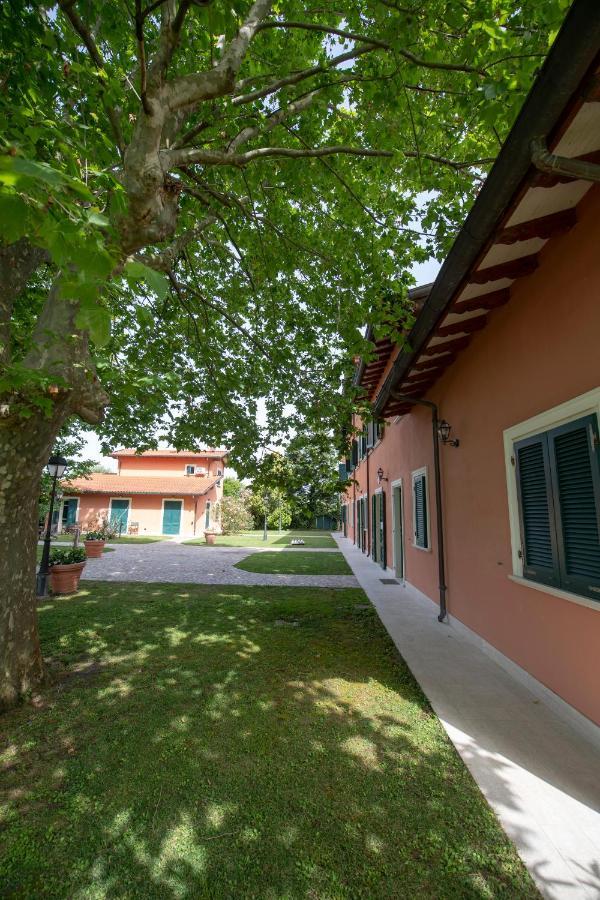 פיאטרה סנטה Relais Villa Isabel מראה חיצוני תמונה