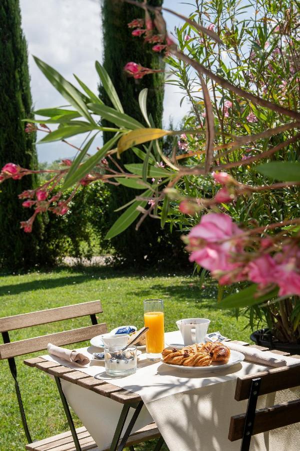 פיאטרה סנטה Relais Villa Isabel מראה חיצוני תמונה