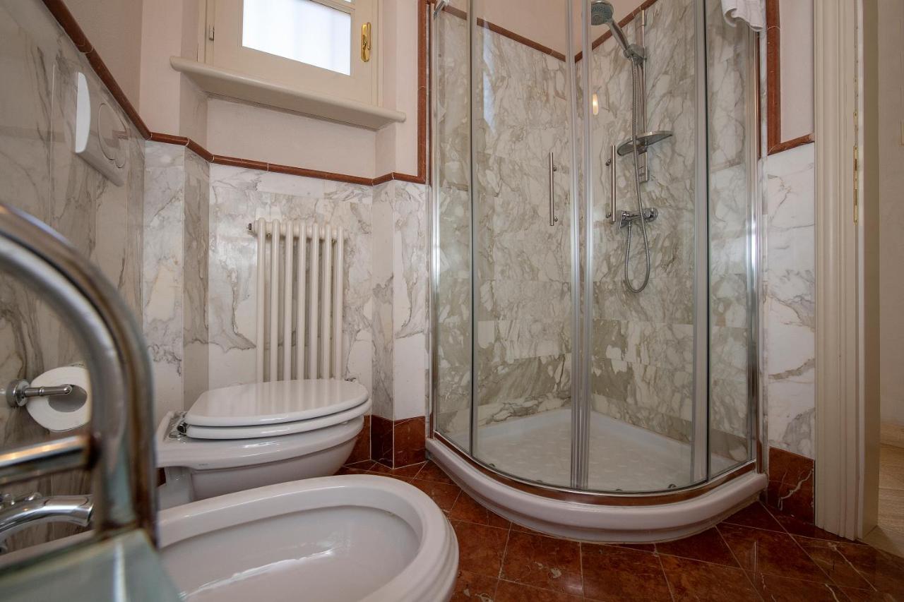 פיאטרה סנטה Relais Villa Isabel מראה חיצוני תמונה