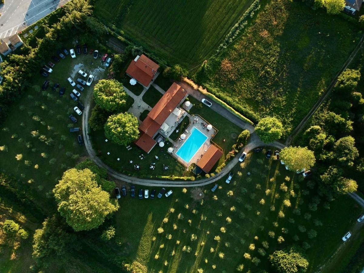 פיאטרה סנטה Relais Villa Isabel מראה חיצוני תמונה
